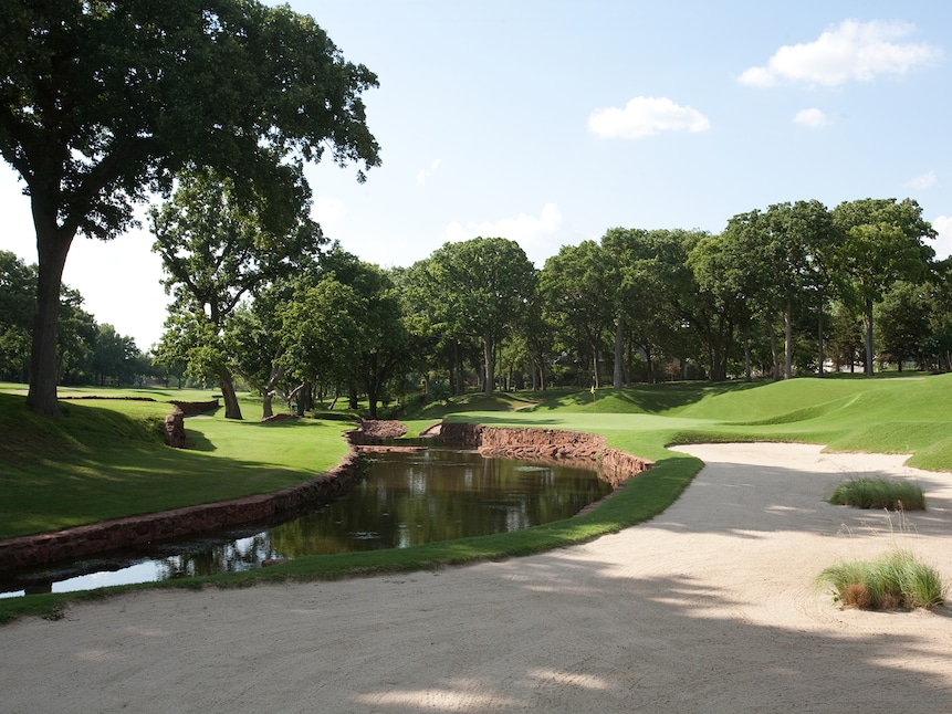 6. Oak Tree National