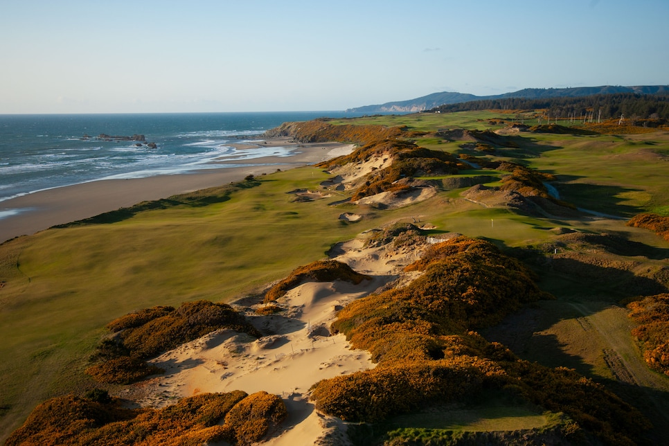 /content/dam/images/golfdigest/fullset/2025/3/pacific-dunes-L2Z3232-copy.jpg