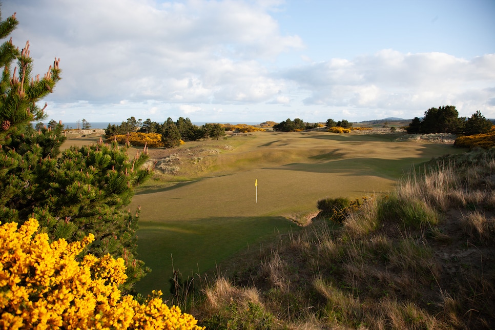 /content/dam/images/golfdigest/fullset/2025/3/pacific-dunes-L2Z3391-copy.jpg