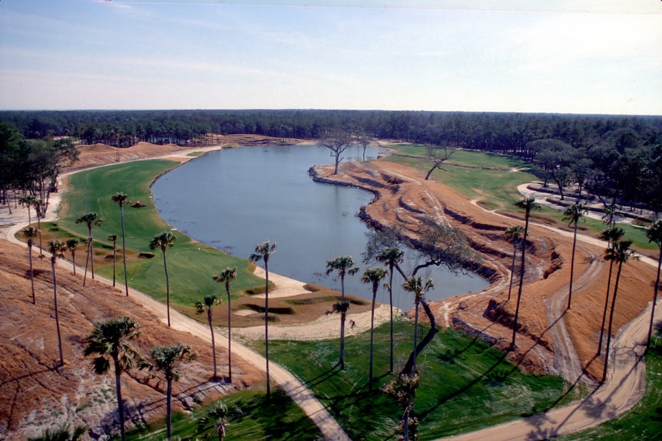 /content/dam/images/golfdigest/fullset/2022/GettyImages-1094611718.jpeg