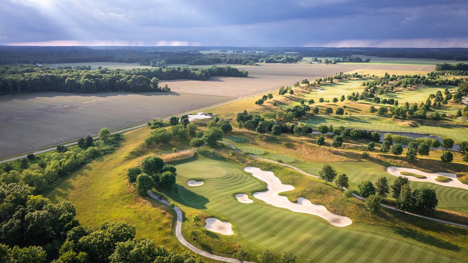 /content/dam/images/golfdigest/fullset/2023/1/Canyata_7 Green, 8 Tee (foreground), Holes 10, 11, 15 (background).jpg