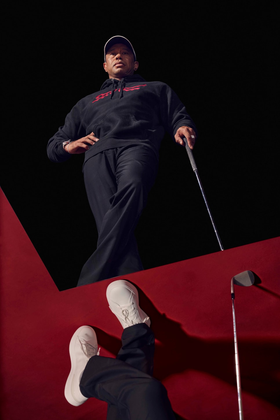 /content/dam/images/golfdigest/fullset/2023/1/GD1325_STYLE_Tiger_01.jpg